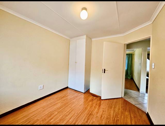 3 bed property to rent in TERENURE